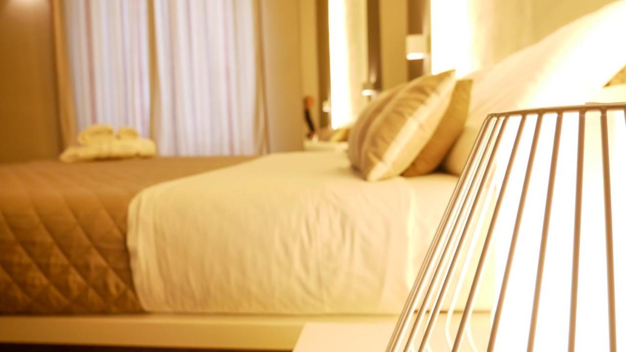 La Banchina Holiday Rooms Trani Exterior foto