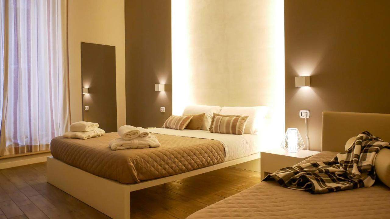 La Banchina Holiday Rooms Trani Exterior foto